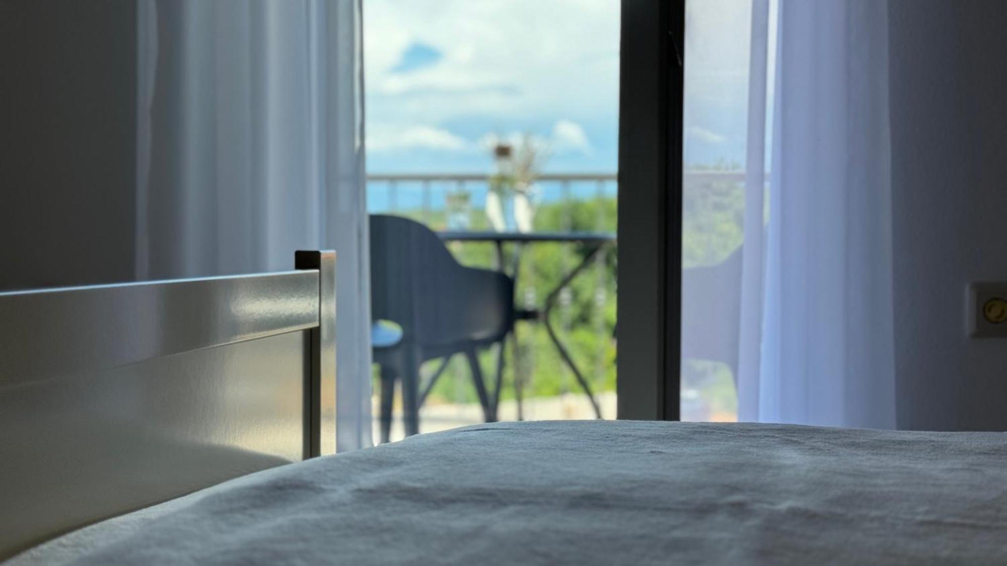 Apartments Ein Haus In Der Sonne マリンスカ エクステリア 写真