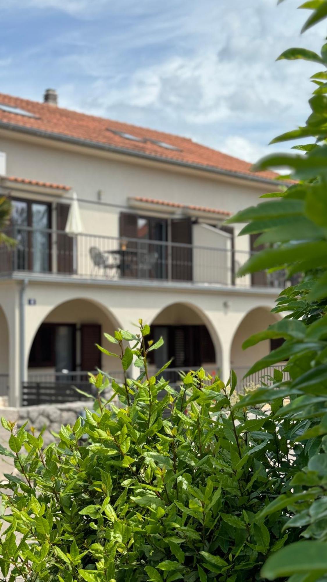Apartments Ein Haus In Der Sonne マリンスカ 部屋 写真